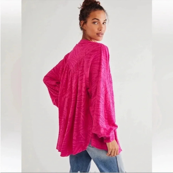 Free People Can’t Stop Dreaming Flowy Laggenlook Tunic size small relaxed fit - Picture 2 of 15